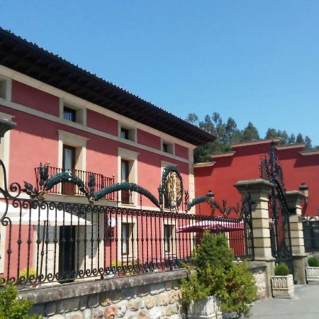 Posada Santa Eulalia Villanueva de la Pena Экстерьер фото